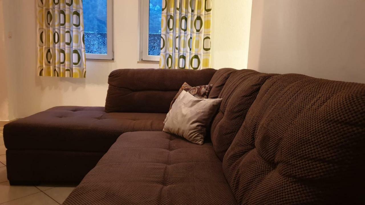 Apartman Biserka Pitve Exterior foto